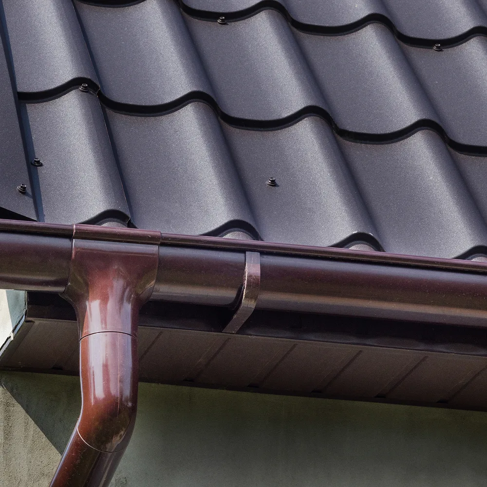 Zinc, cuivre ou aluminium : quel matériau choisir pour sa zinguerie à Bernay-Saint-Martin ?